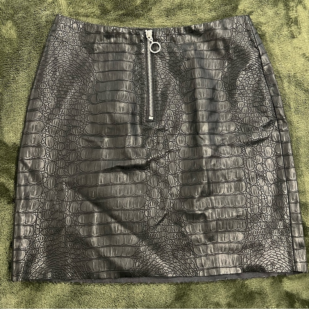 H&M “leather” skirt crocodile pattern